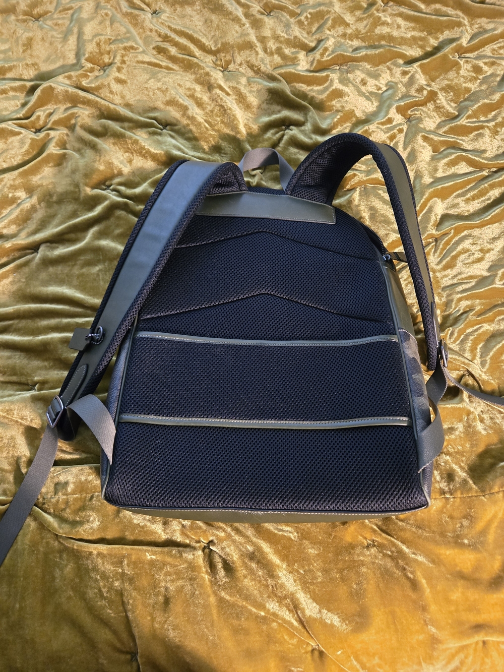 Coach - Camo Leather Backpack - Picture 3 of 9